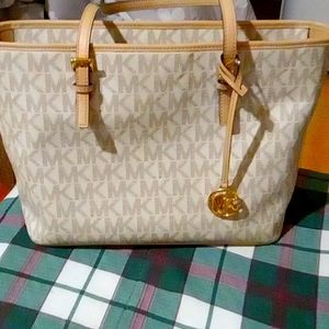 Michael Kors purse